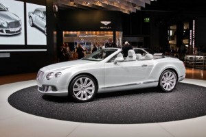 Bentley показал открытую версию второго поколения купе Continental GT